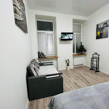 Transfer Apartament І.Franka 59 Lviv Buitenkant foto