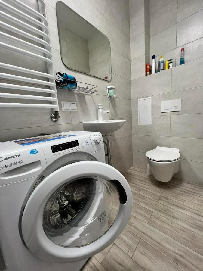 Transfer Apartament І.Franka 59 Lviv Buitenkant foto