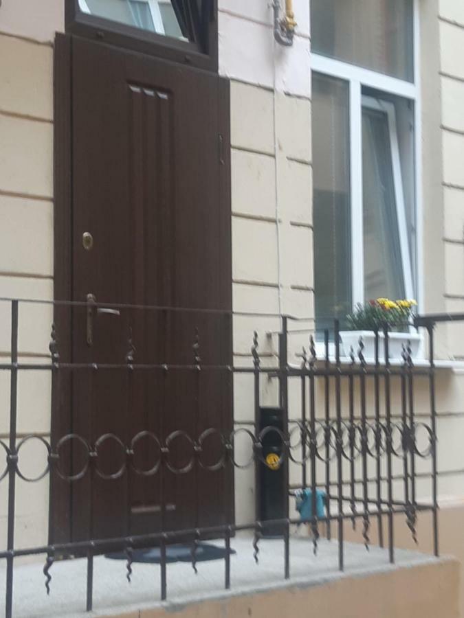 Transfer Apartament І.Franka 59 Lviv Buitenkant foto